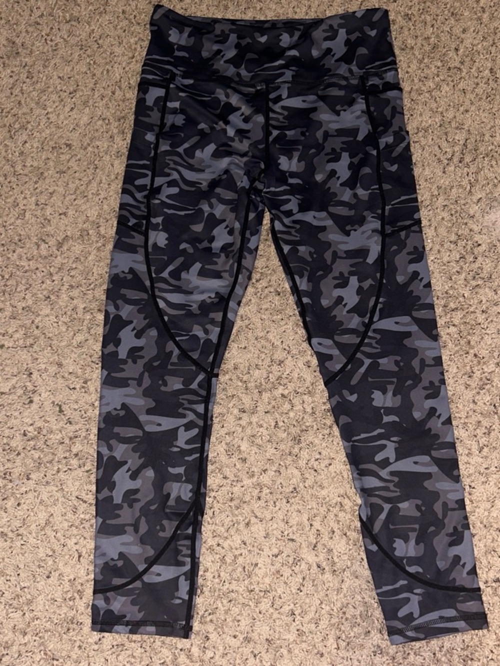 ZYIA Black & Gray Camo Leggings
